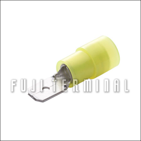Nylon insulated male disconnectors with easy-entry reinforce sleeve