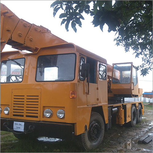 Truck Cranes Rental Services