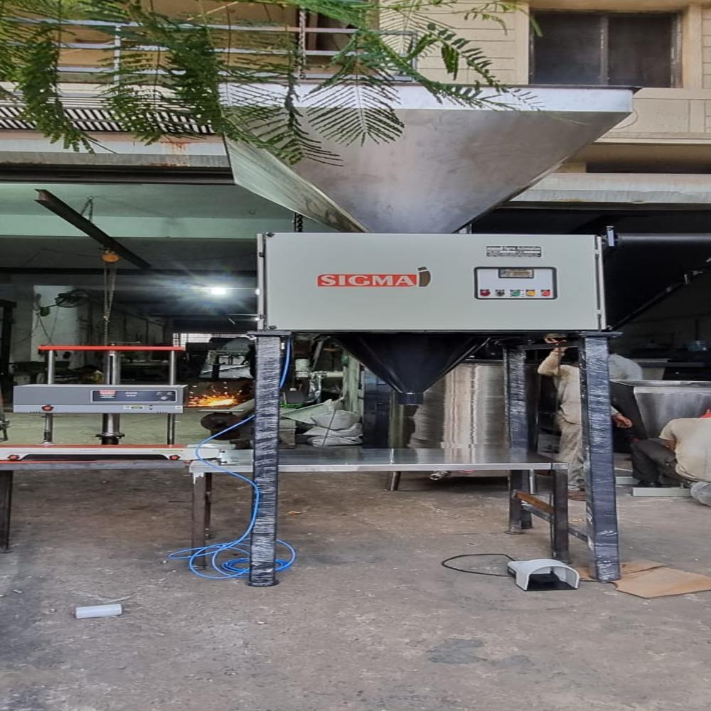 Grain Bagging Machine - Automatic Grade: Semi-automatic