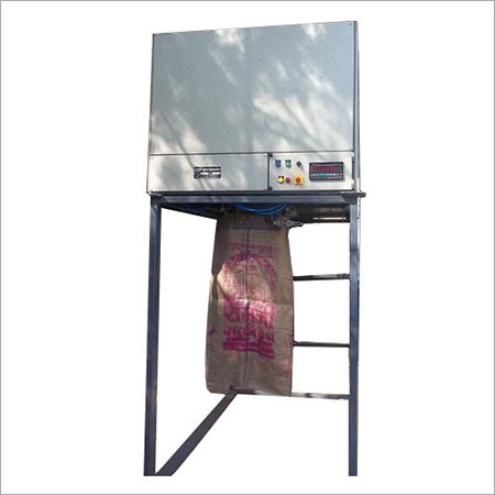 Semi-Automatic Cattle Feed Packing Machine