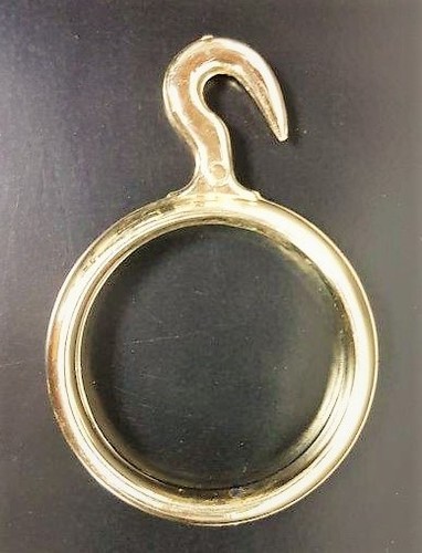 Vacuum Metallizing on Curtain Rings Vacuum Metallizing on Curtain Rings