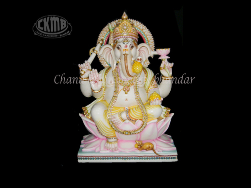 Painting Ganesh Statue