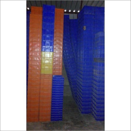 Vegetables Crates - Plastic, 3.5 X 8.6 X 2.3 MM | Weight: 50KG, Color: Blue and Orange