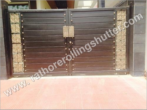 Easily Assembled Old Iron Gates