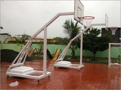 Giraffe Portable Basketball Post