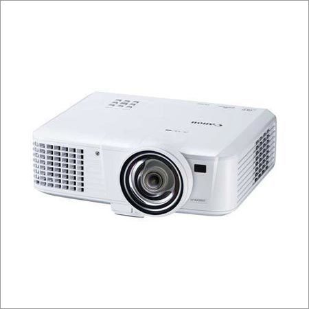 Projector Power: Electric Volt (V)