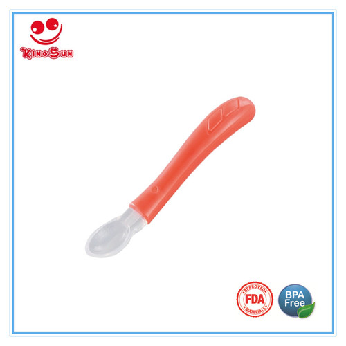 Red/Green Or Customized Silicone Newborn Baby Feeding Spoon