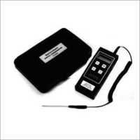 Portable Temperature Indicator - Plastic/metal Material, Lcd Display, Input: J/k/pt-100, Range: 200/400/1200â°c | Accurate Readings, Battery Powered, Durable, Easy To Use, Portable Design