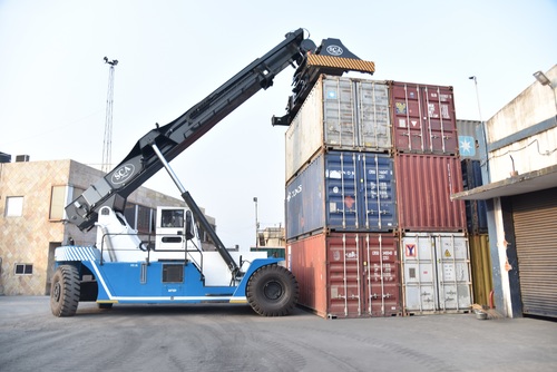 45 Tons Loaded Containers Handler - Max Lifting Height 1493 M, Diesel Engine Power Source | Stability, Safety, Easy Maintenance, Elevated Tilting Cab