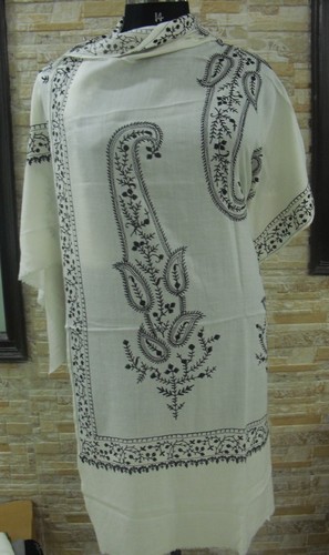 White Merino Wool 4 Side Border With Big Paisley Embroid