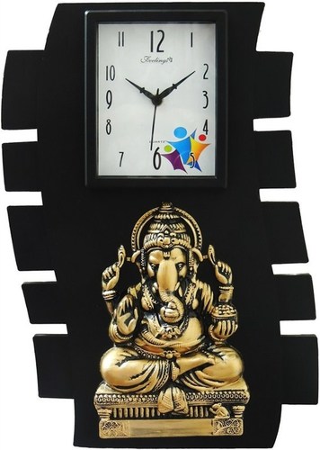 Antique Ganesh Wall Clock Gender: Unisex