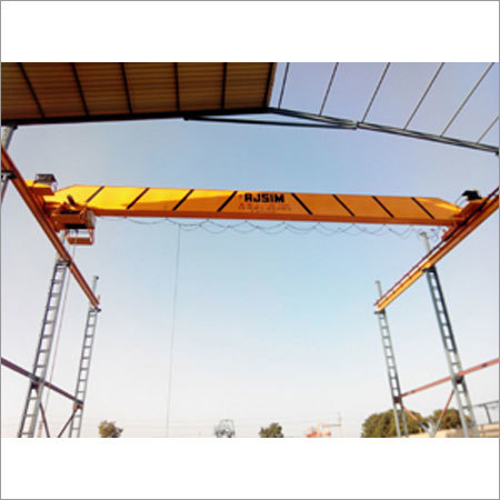 Single Girder Crane - Steel Material, Varies Lifting Height & Load Capacity | Pendant Control, Robust Build, Heavy Duty, Minimal Maintenance, Less Power Consumption