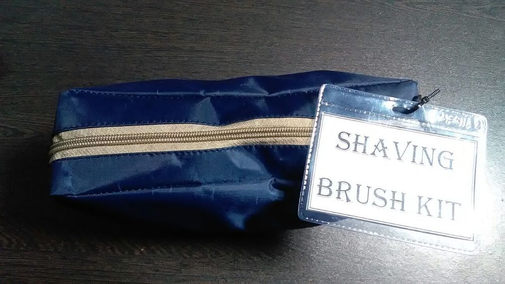 Blue color shaving brush kit