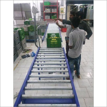 Gravity Roller Conveyor Chute Conveyor - MS/Aluminium Frame, Aluminium/UPVC Rollers, Ball Bearing | Quality Assured, Smooth Functioning, Dimensional Accuracy