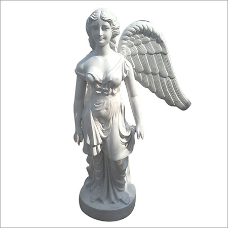 Pari Statue 