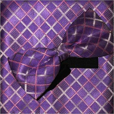 Micro Bow Tie With Hankey