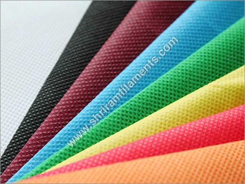 Non Woven Fabric For Carry Bag By SHRI RAM FILAMENTS