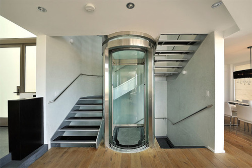 Villa-Elevator
