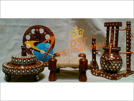 Wooden Handicraft Chakki
