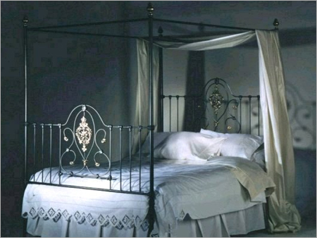 Wrought Iron Royal Bed