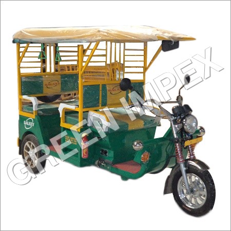 Electric Battery Auto Rickshaw