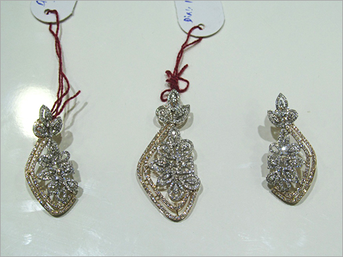 Diamond Pendant Set