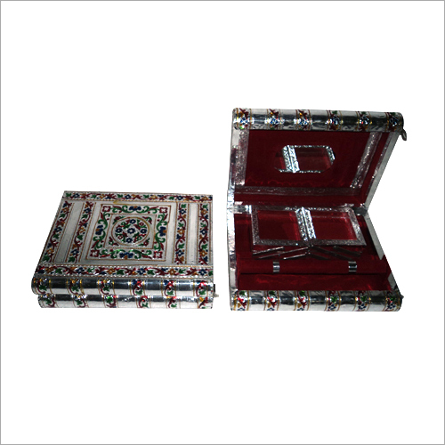 Jewelry Cases & Boxes
