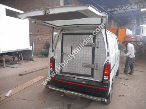 Fabrication Of Maruti Suzuki EECO (Rear view)