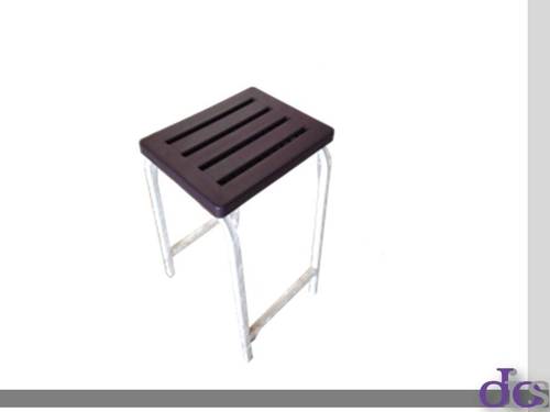 Richie Laboratary stool