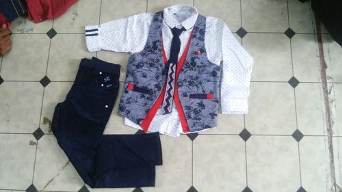 Fashionable Kids Garments