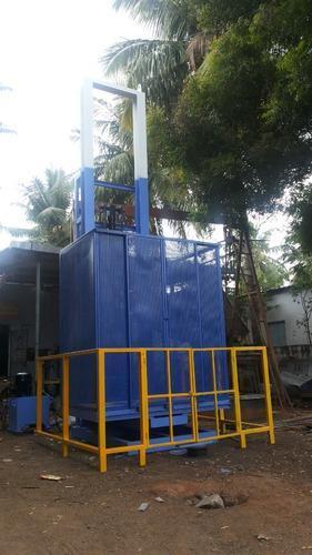 Goods Lift with Cabin