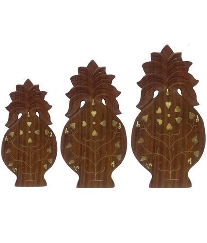 Desi Karigar Wooden Wall Hanging Key Hanger Pineapple shaped