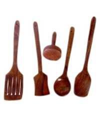 Desi Karigar wooden sheesham ladel set of 4 + 1 masher