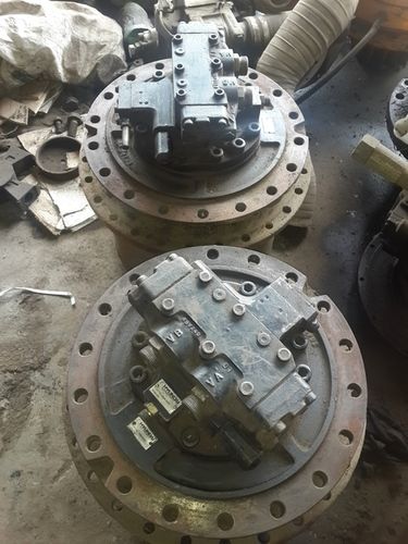 Hyundai R 210-7 Excavator Track Motor and Device