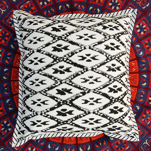 COTTON CUSHION COVER HAND PRINTED