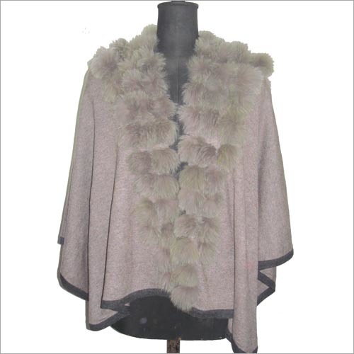 Feather Poncho - Faux Fur & Wool, One Size, Beige | Soft, Stylish, Warm, Elegant, Cozy, Lightweight