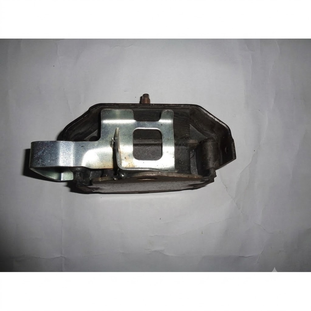 Engine Monting Pajero