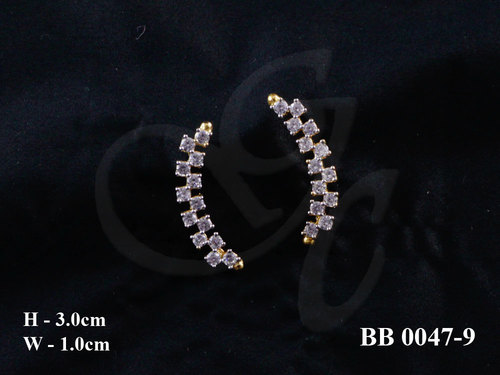 BLUETOOTH BALI - Gold-Plated Cubic Zirconia 5x1 cm, Golden, Bluetooth 5.0 | Diamond Accents, Stylish Party Wear Earring