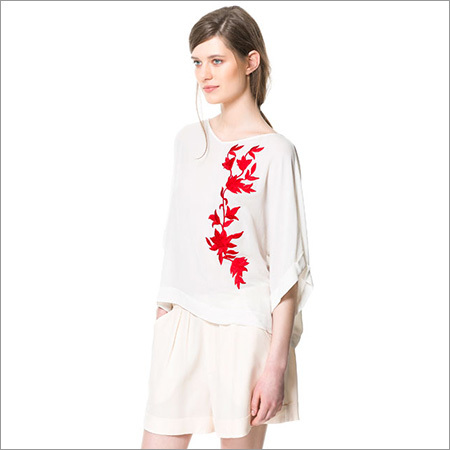 Ladies Long Tops - Cotton, Sizes: XS-XXXL, Color: White | Modern Design, Short Sleeves, Plain Pattern for Effortless Style