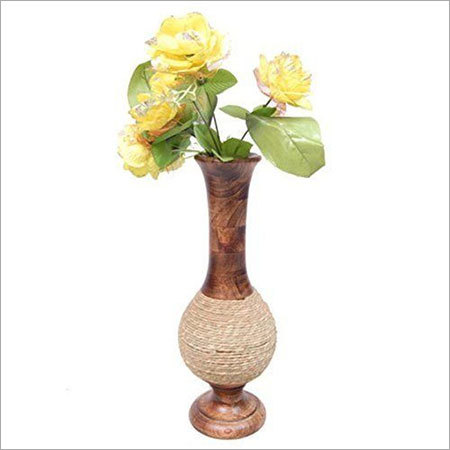 Polishing Wooden Antique Hand Carved Flower Vase