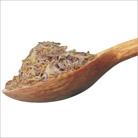 Dehydrated Pink Onion Flakes Kibbled