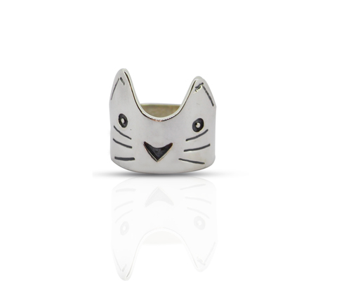 Sterling Silver 92.50% Ring Gender: Women