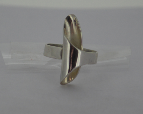 Sterling Silver 92.50% Ring Gender: Women