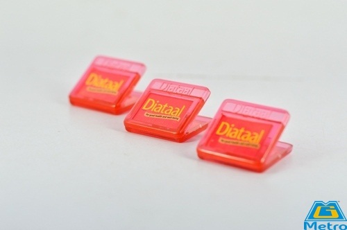 Tiny Clips - Plastic 15x15x10 mm, Red | Secure Grip, Compact Size, Branding Area, Durable Material