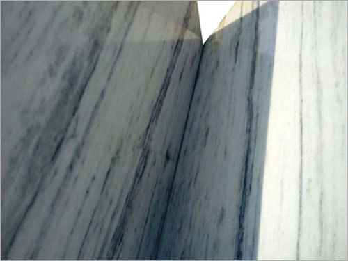 Aagriya White Adanga Granite Thickness: 2/3 Centimeter (Cm)