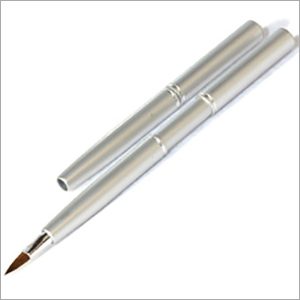 Mini Reversible Gear Lip Brush