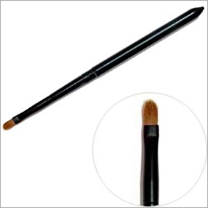 Lip brush with cap