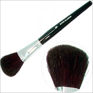 Super blusher brush