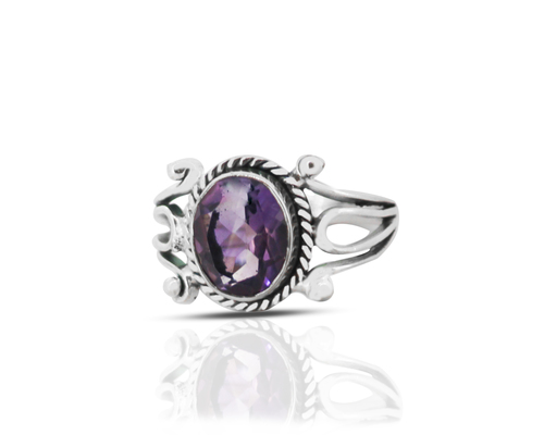 Sterling Silver 92.50% Ring Gender: Women
