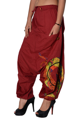 Woven Cotton Women Solid Party Wear Maroon 2 Pockets Trouser
